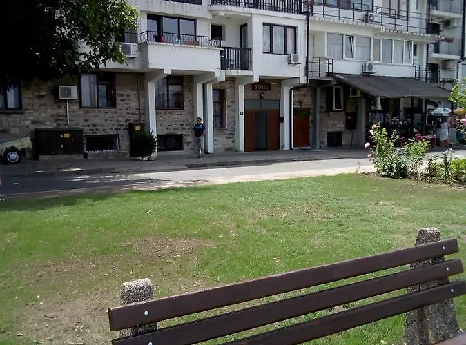 Ξενοδοχείο Tony