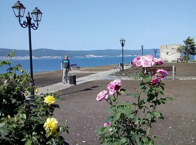 Tony Νεσέμπαρ